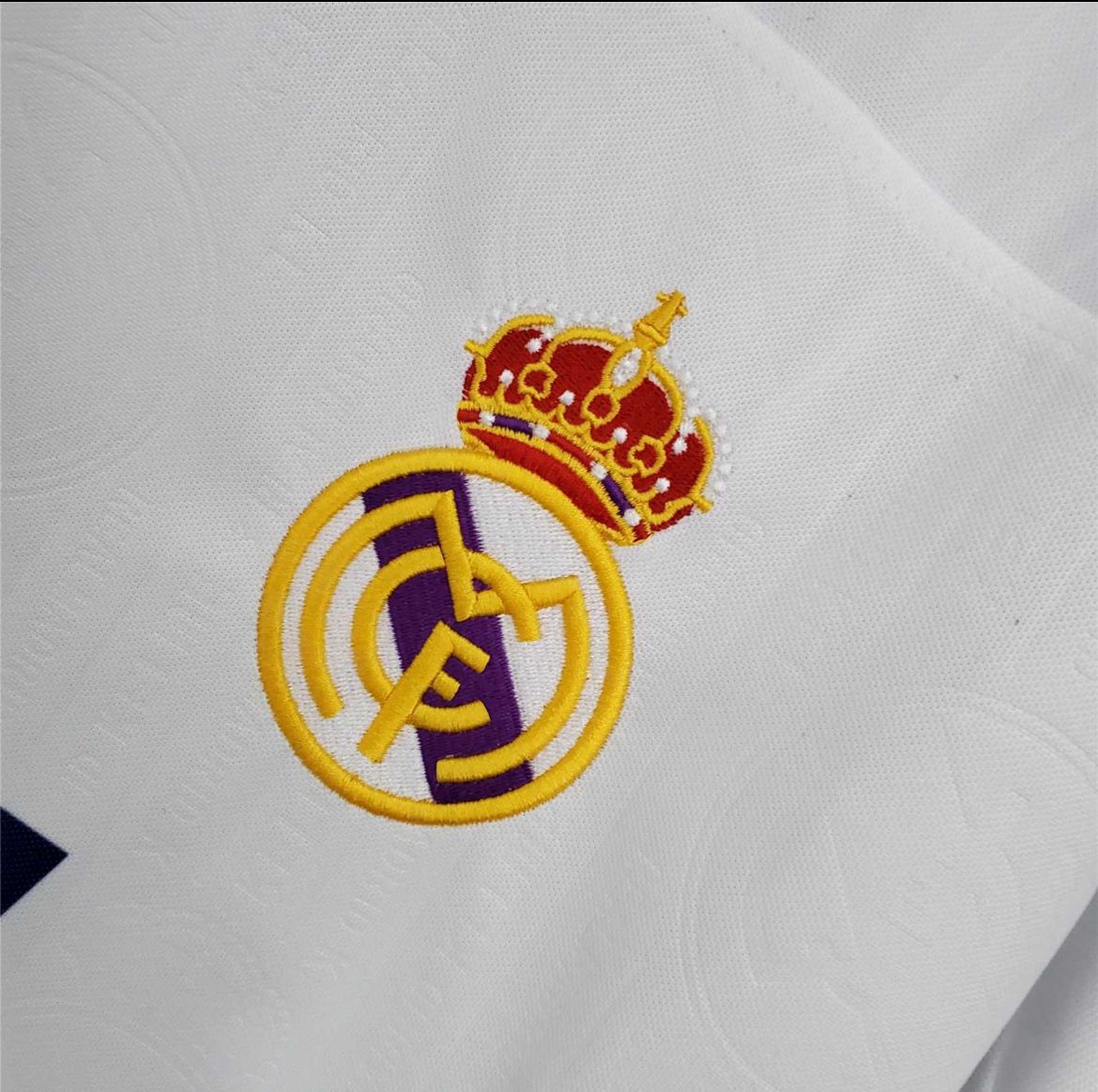 1996/97 Real Madrid Home Retro
Jersey